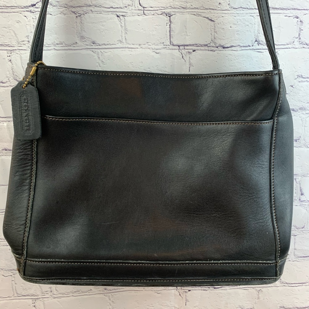 🎉Moving Sale! Coach vintage leather shoulder bag - Picture 2 of 8